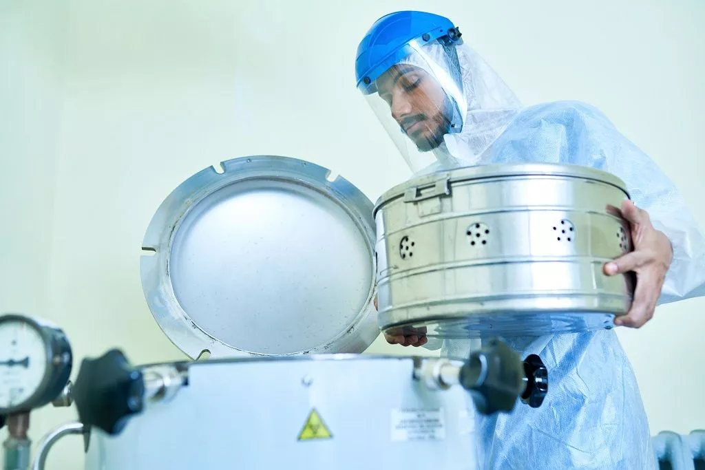 металлический бокс