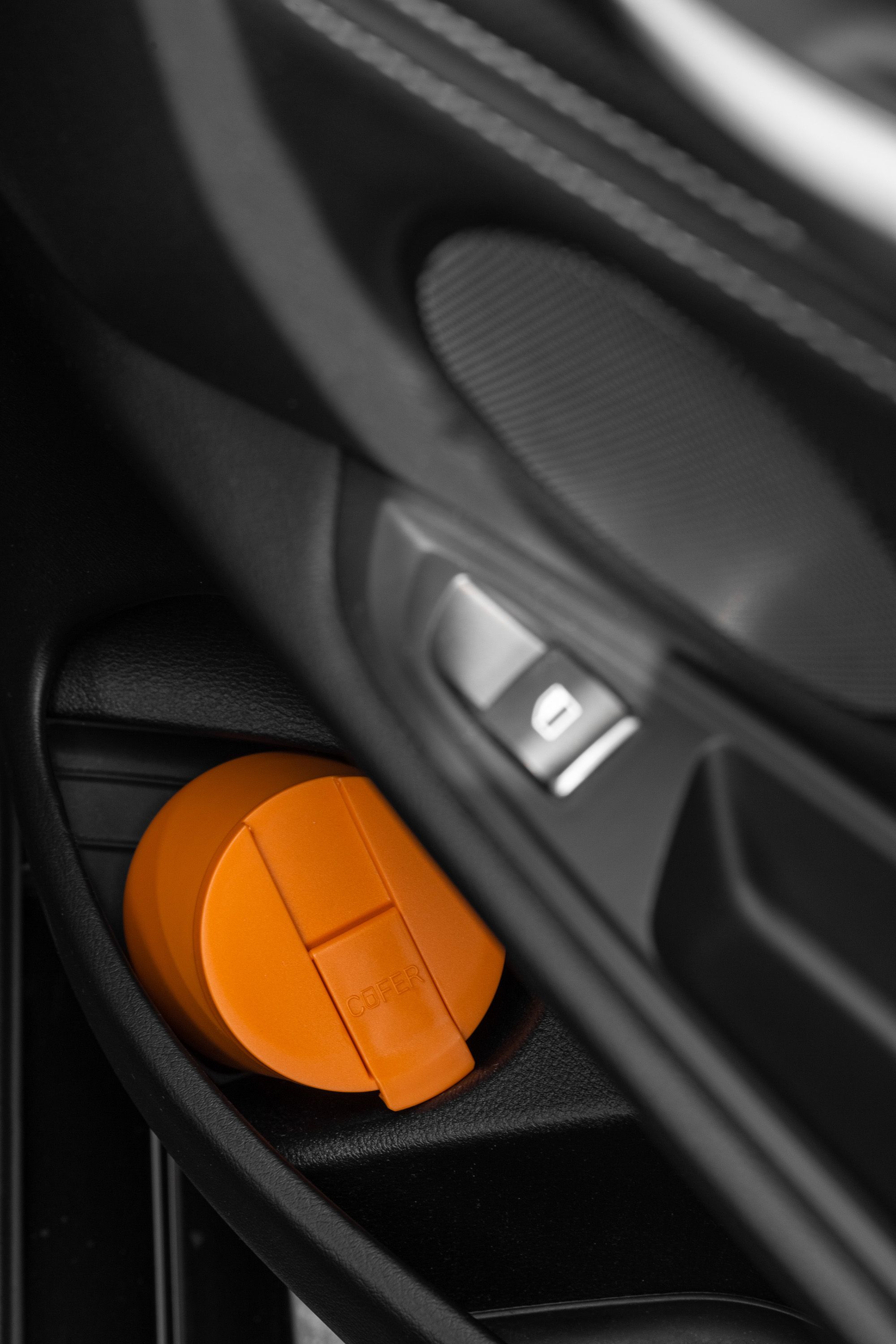 Кофер софт-тач NEO CO12s (оранжевый)