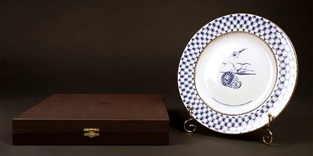 Подарочная фарфоровая тарелка