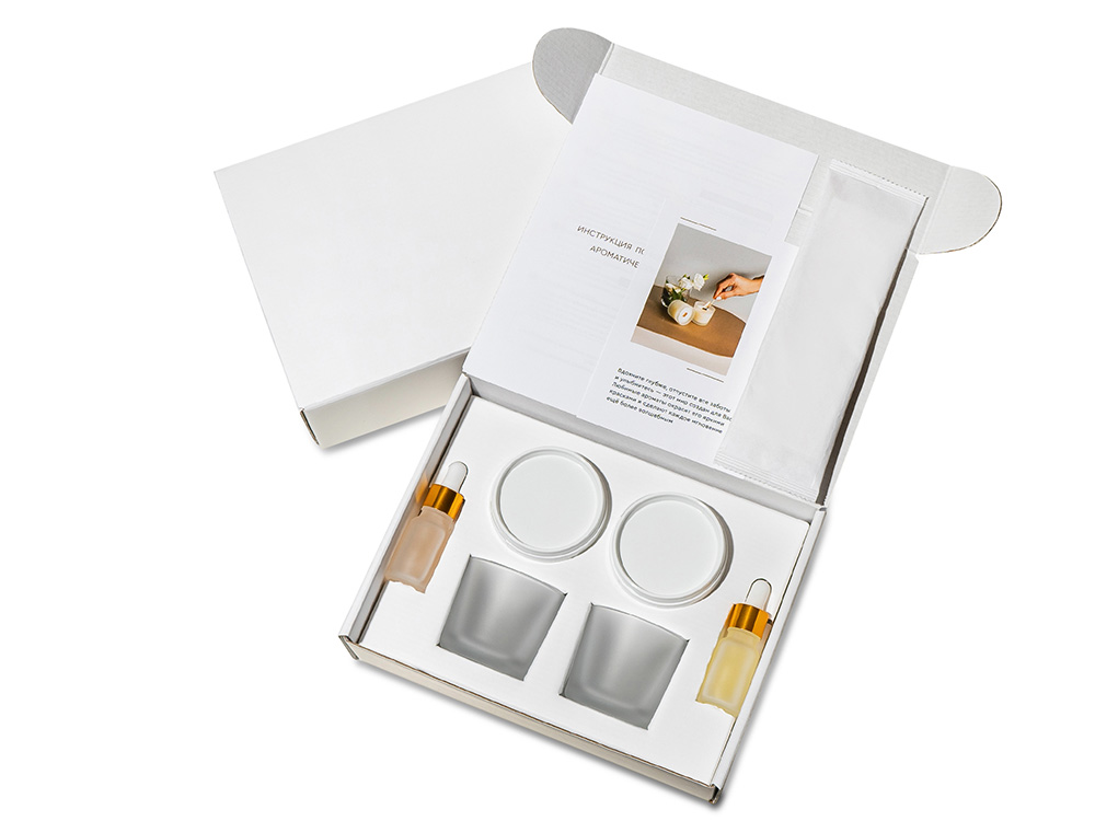 Набор для создания 2-х ароматических свечей: амбра и табак/маракуйя, сандал и пачули