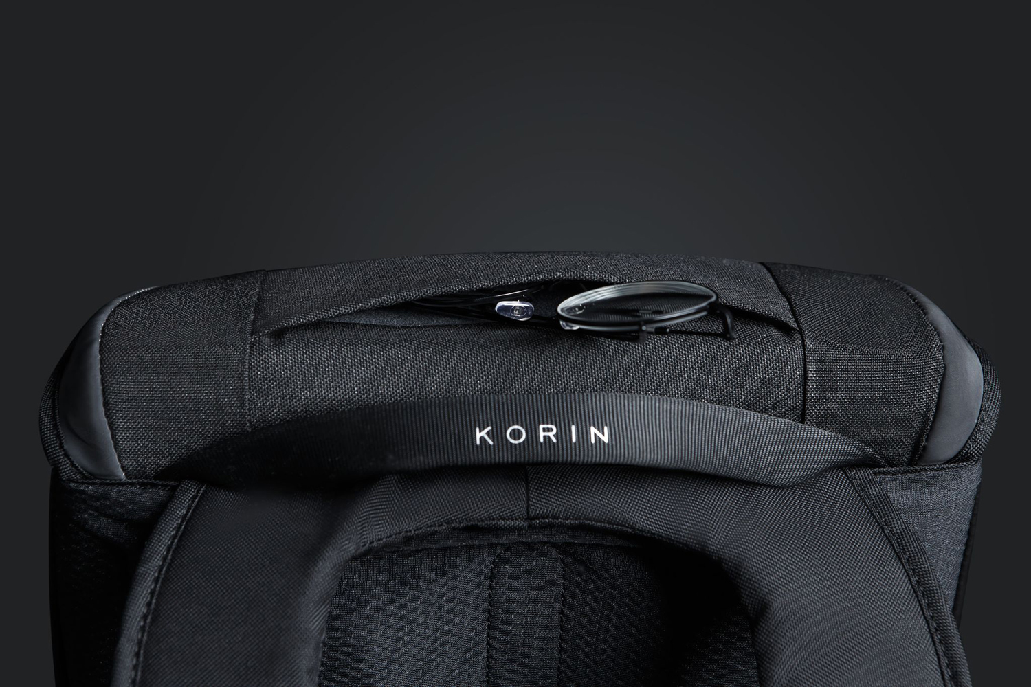 Рюкзак KORIN ClickPack X 45х32х15,5 см, с клапаном, черный