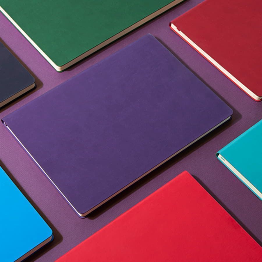 Бизнес-блокнот "Biggy", B5 формат, серый, серый форзац, мягкая обложка, в клетку