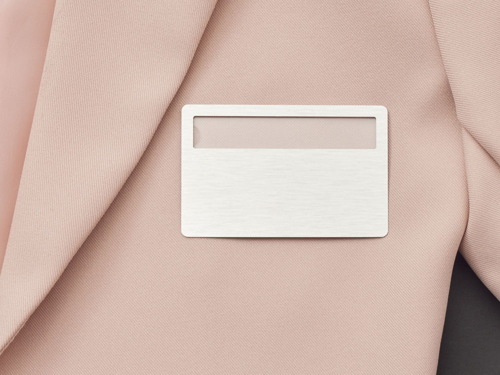 Магнитный металлический бейдж