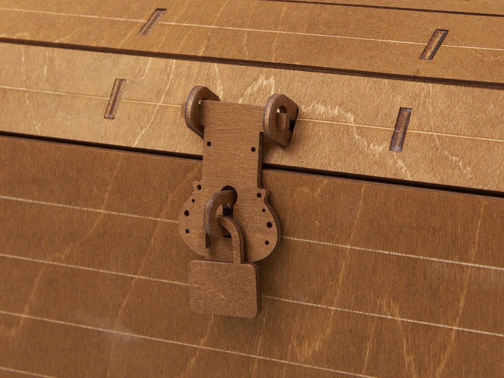 Подарочный набор: кукла фарфоровая, мёд с миксом из орехов